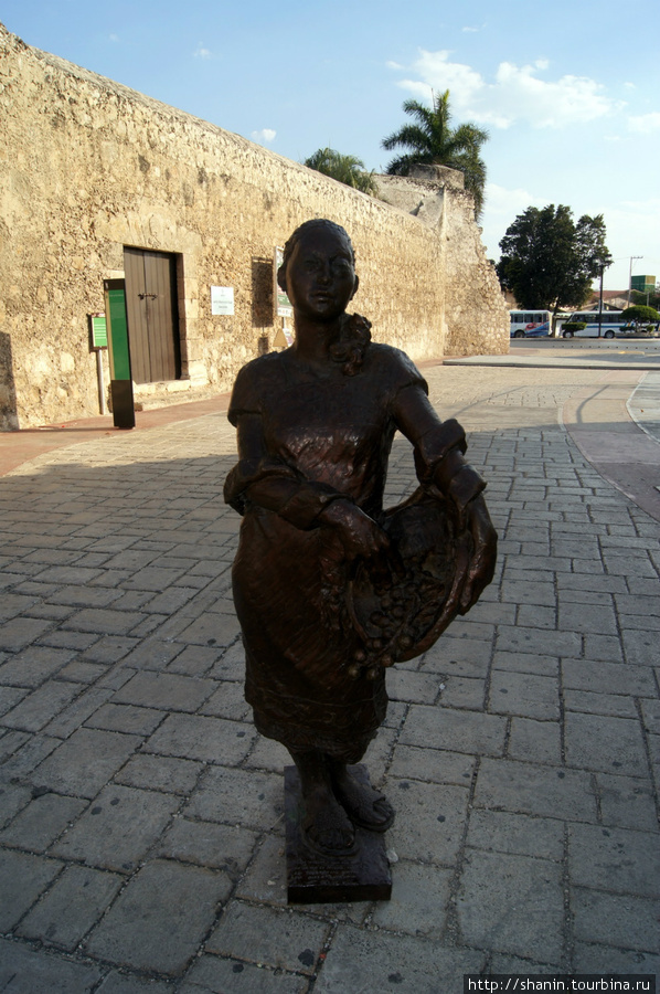 Статуя в Кампече Кампече, Мексика