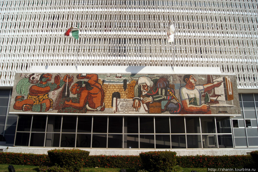Фасад нового дома Кампече, Мексика