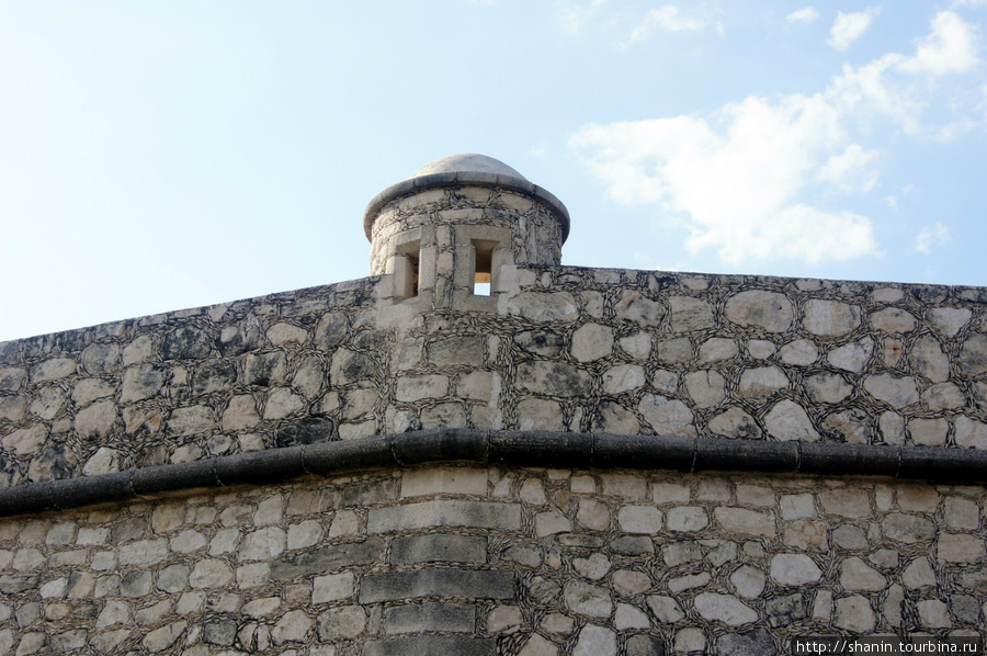 Крепостная стена в Кампече Кампече, Мексика