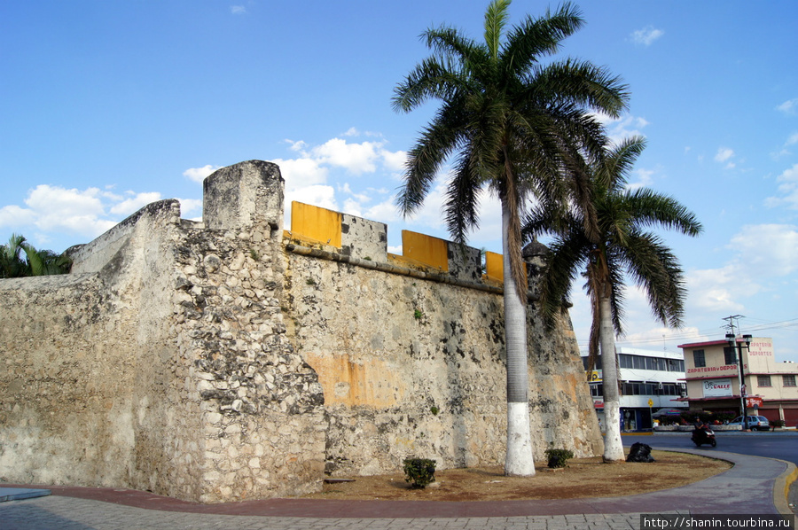 Крепостная стена в Кампече Кампече, Мексика