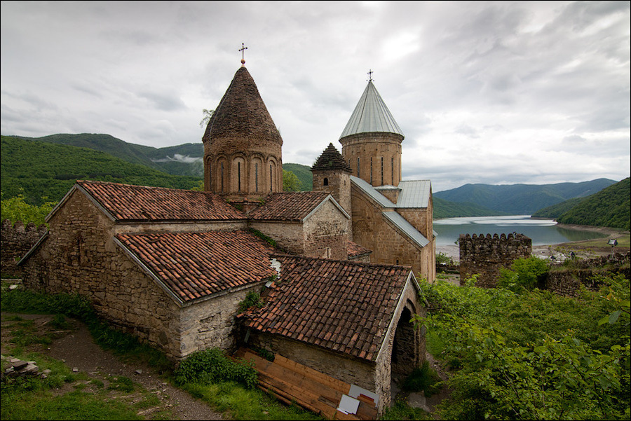 Общий вид Ананури, Грузия