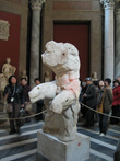 А это между прочим любимая античная статуя Микеланджело, и отсутствие частей великого мастера не смущало. Считается, что этот образ Микеланджело использовал при создании знаменитого мощного образа Христа в Сикстинской капелле (там к сожалению съемка запрещена).
PS. Прошу прощения за качество фото.