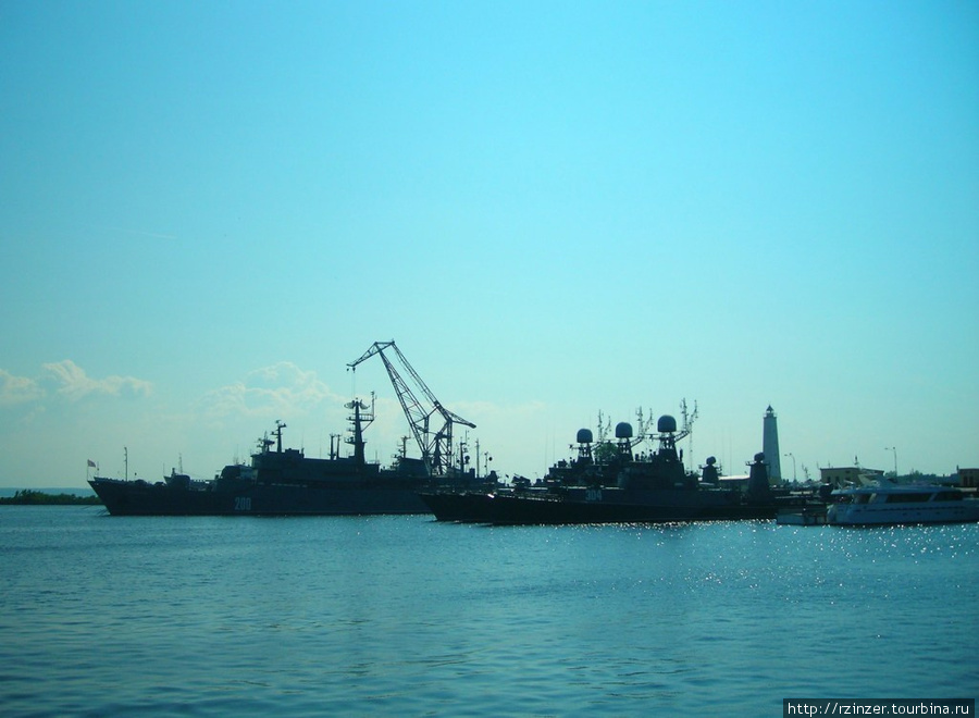 Средний порт Кронштадт, Россия