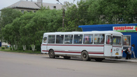 древний ЛиАЗ-677 на остановке в Арзамасе