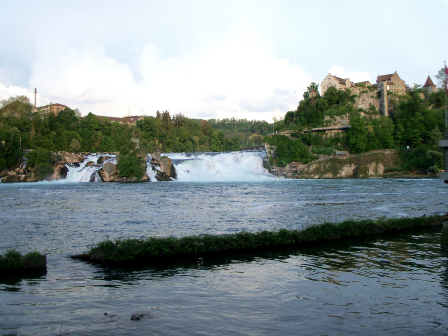 Водопад на Рейне Кантон Шаффгаузен, Швейцария