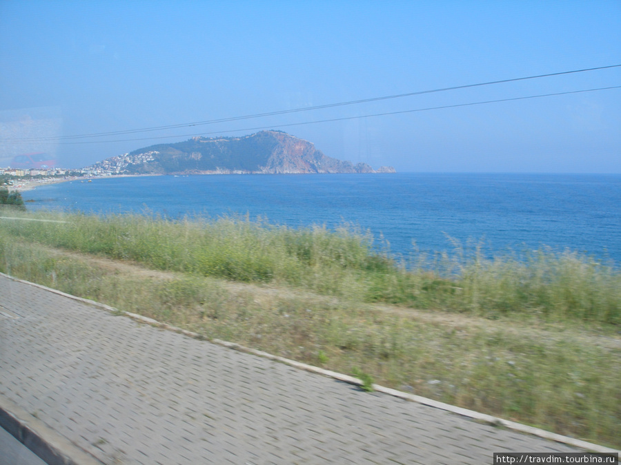 Турция из окна автобуса.Июнь 2011г. Средиземноморский регион, Турция