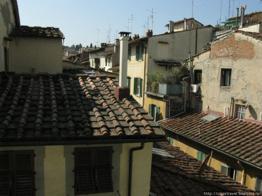 Вид из окна спальни. Флоренция, Италия