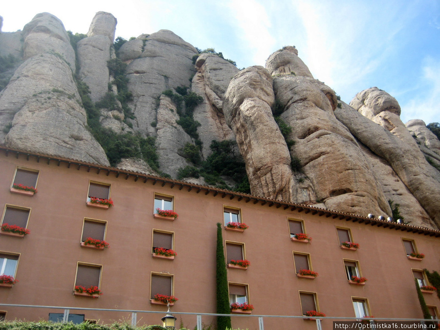 Красивое и святое место Монастырь Монтсеррат, Испания