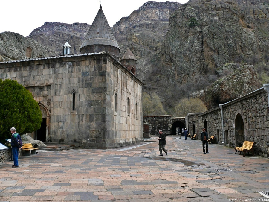 Армения: Гарни и Гехард