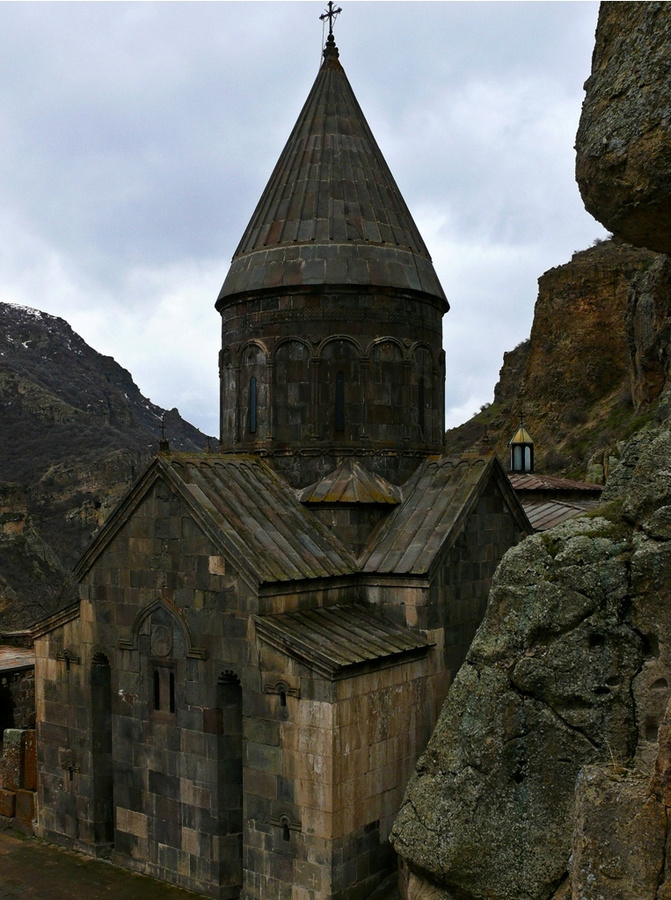 Армения: Гарни и Гехард