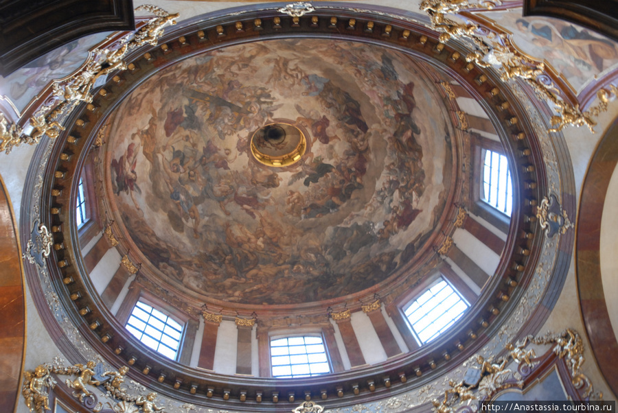 Церковь Св. Франциска Ассизского Прага, Чехия