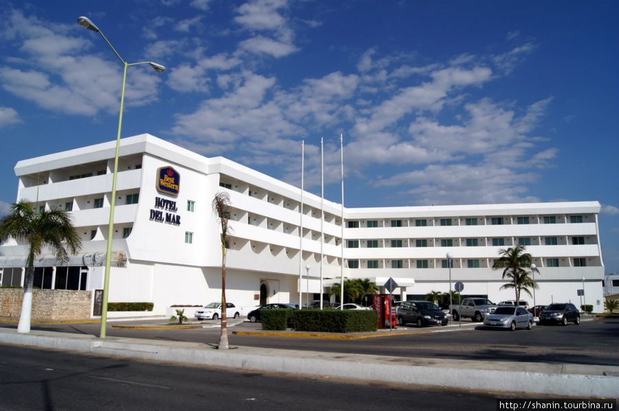Отель в Кампече на набережной Кампече, Мексика