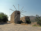 реставрированная традиционная мельница