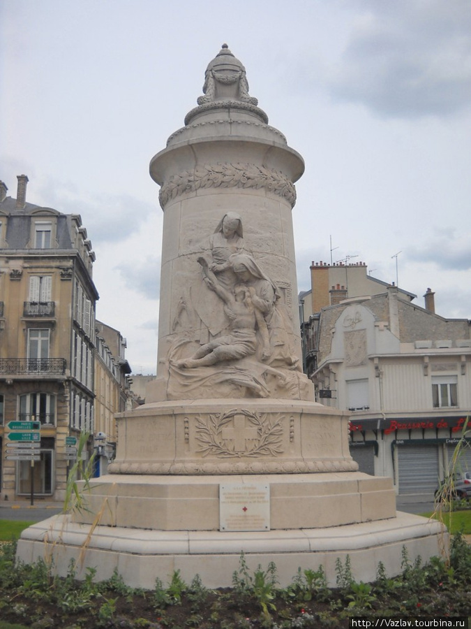 Памятник павшим Реймс, Франция
