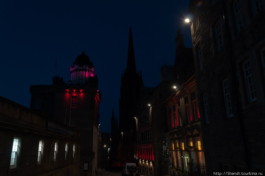 Ночной Эдинбург Великобритания
