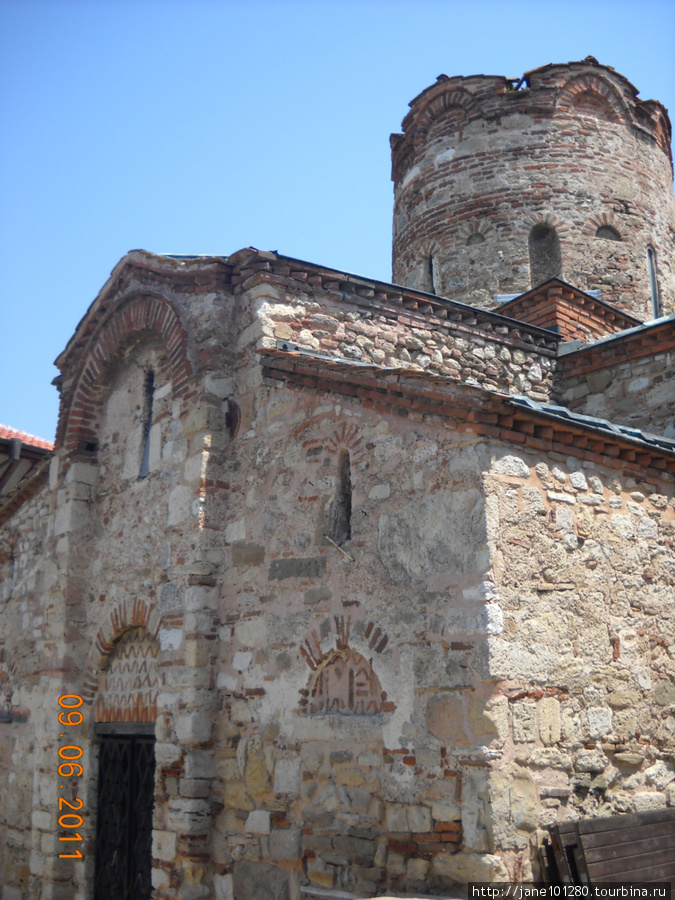 Среди деревянных домиков Несебра Несебр, Болгария