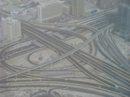 Вид со смотровой площадки Бурж Дубай. С погодой не повезло — была пустынная буря...((
