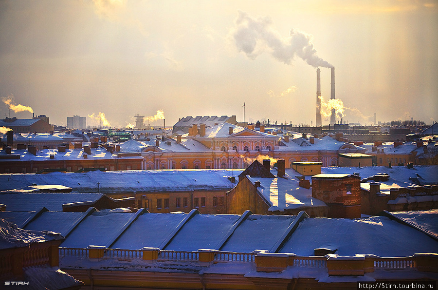 Вид с крыши Гранд отель Европа на гостиный двор и далее... Санкт-Петербург, Россия