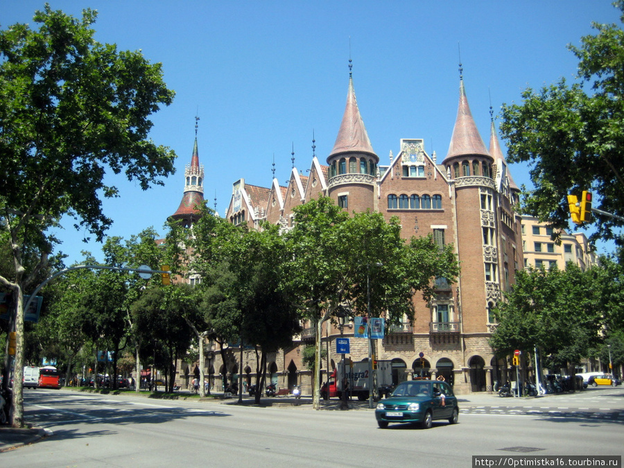Знаменитые дома Барселоны, которые я успела увидеть. Барселона, Испания