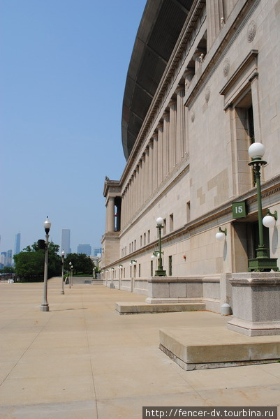 Soldier Field - стадион-мемориал Чикаго, CША