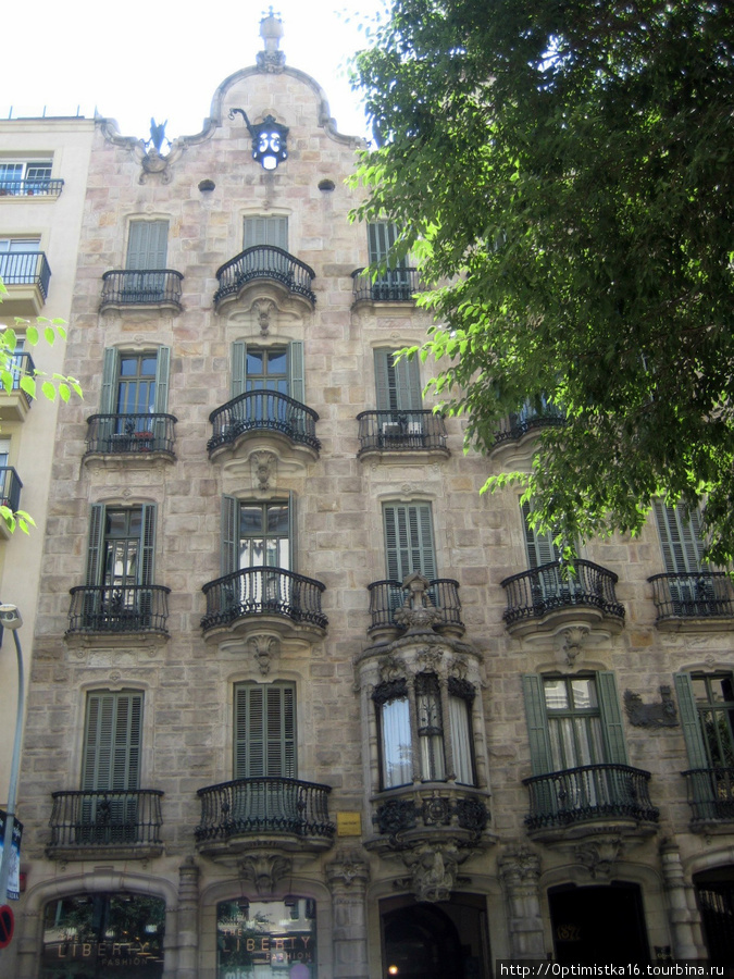 Casa Calvet — Дом Кальвета
http://www.hispana.ru/?page=object&infoID=12&objectID=190 Барселона, Испания
