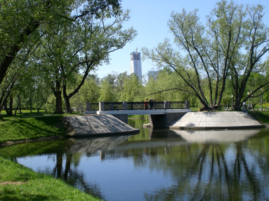 Новодевичий монастырь весной Москва, Россия