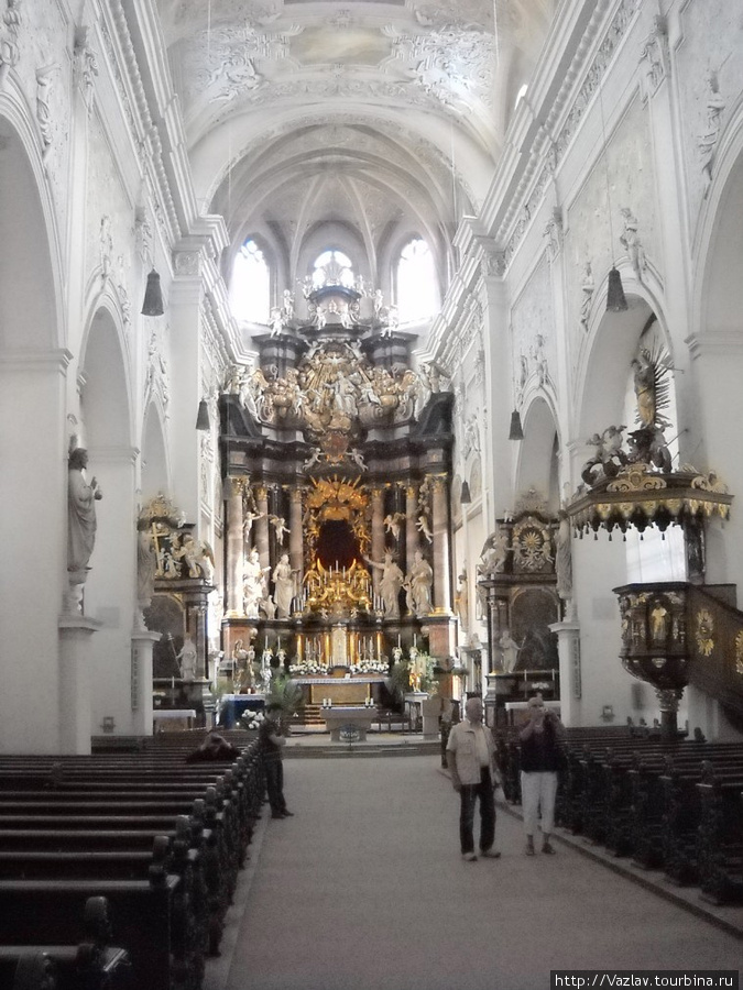 Внутри церкви Бамберг, Германия