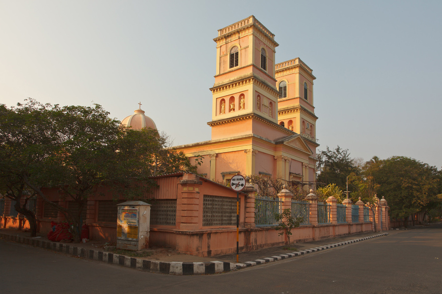 Понди — бывшая французская колония в Индии Пондишери, Индия