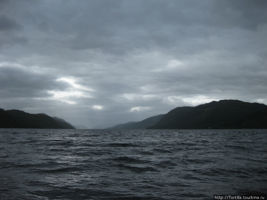 Озеро Лох Несс Шотландия, Великобритания