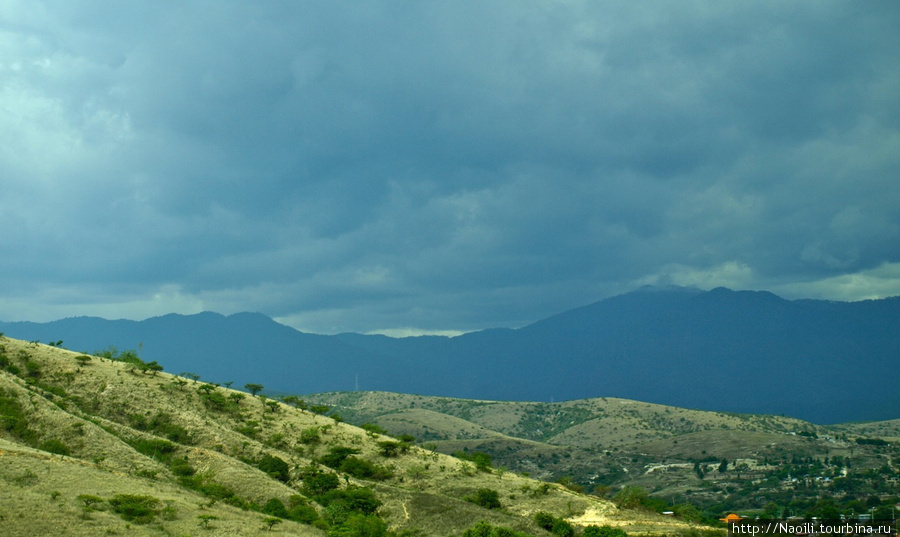 Дождь в горах Оахаки Штат Оахака, Мексика