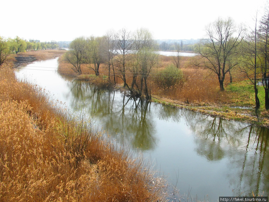 Река Уды в районе Песочина. Харьков, Украина