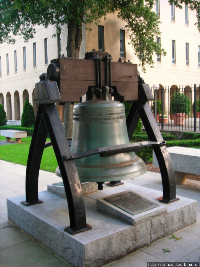 Liberty Bell Атланта, CША