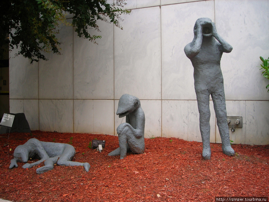 Странный скульптуры у Georgia State University Атланта, CША
