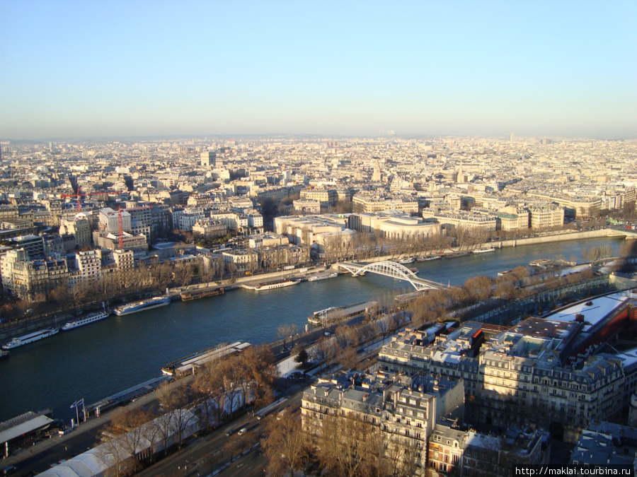 Париж. Вид на Сену с Эйфе