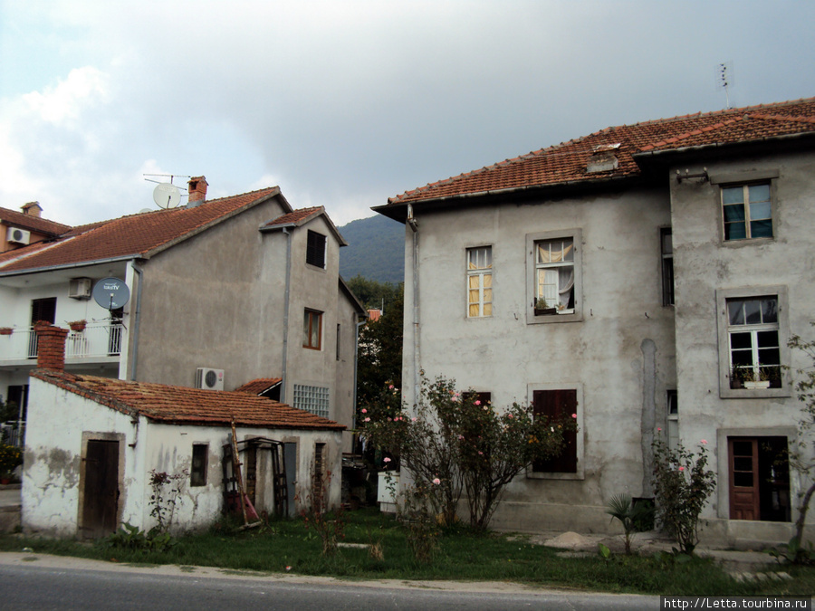 Домики Тиват, Черногория