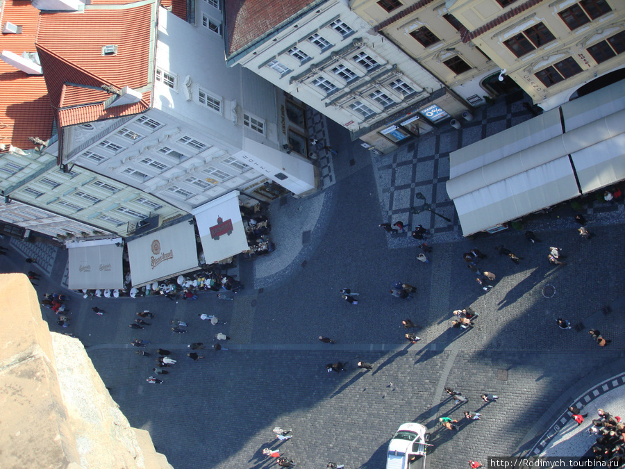 Вид на ресторацию со смотровой площадки Ратуши Прага, Чехия