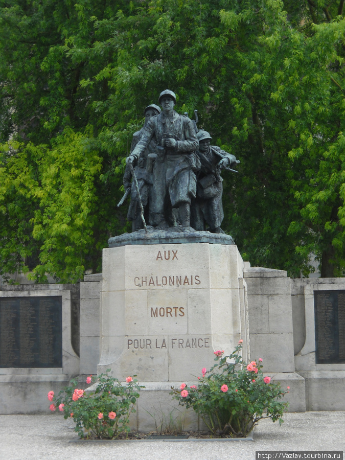 Памятник воинам Шалон-ан-Шампань, Франция