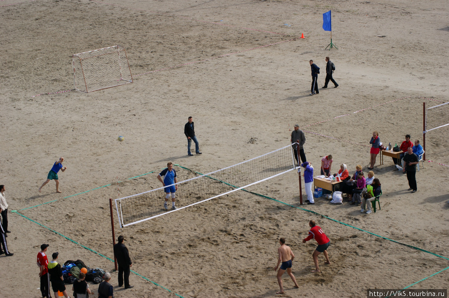 Соревнования по пляжному волейболу. Мурманск, Россия