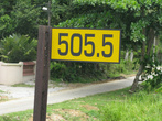Километровые,
есть полукилометровые
и даже четвертькилометровые знаки, типа 505.75