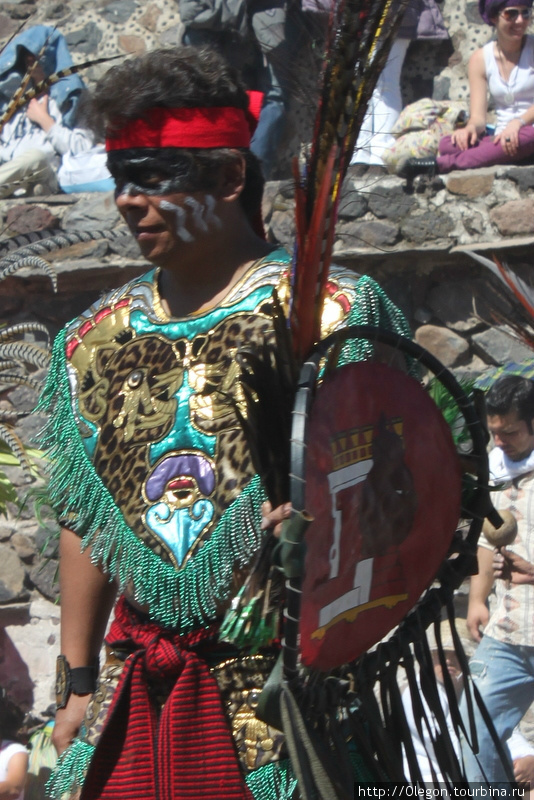 Настоящему индейцу к лицу разукрас Мексика