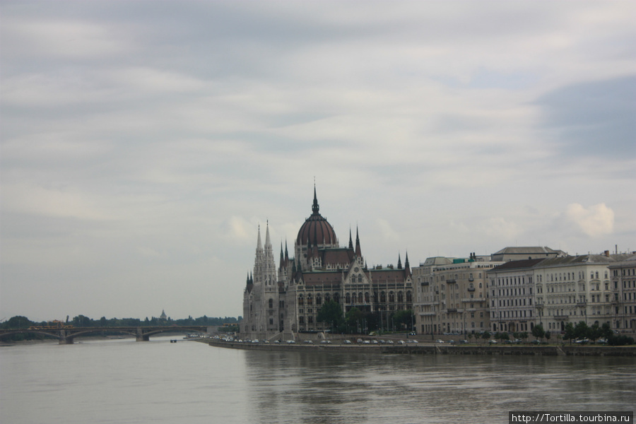 Вид на Парламент с моста Сечени Будапешт, Венгрия
