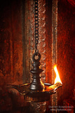 Масляная лампа в храме.
