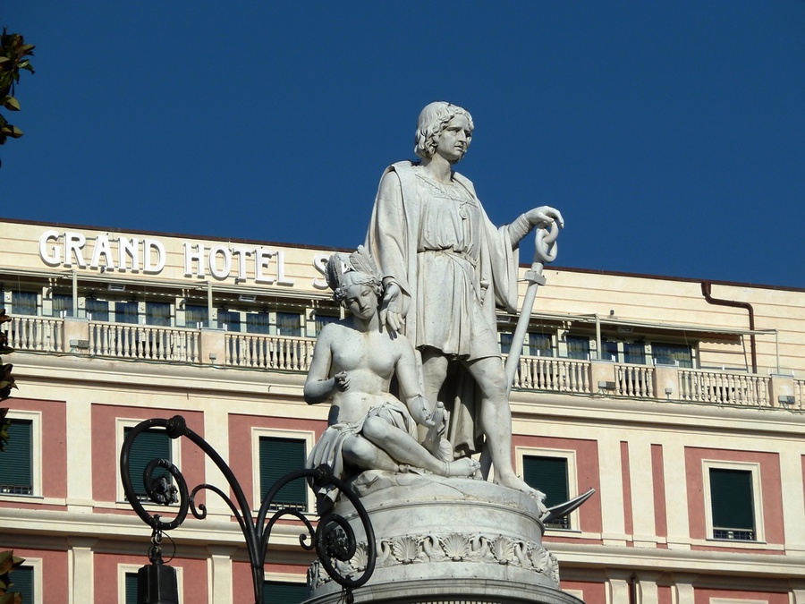 Памятник Х. Колумбу Генуя, Италия