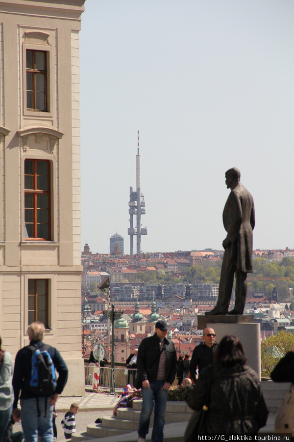 Первый президент Томаш Гаррик Масарик наблюдает за работой нынешнего президента Прага, Чехия