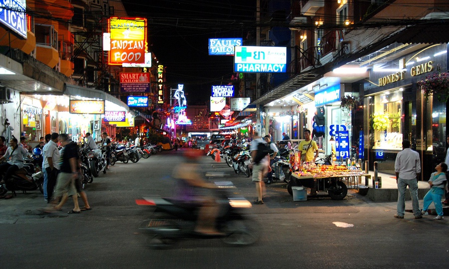 Прогулка и размышления о тайском городе грехов Паттайя, Таиланд