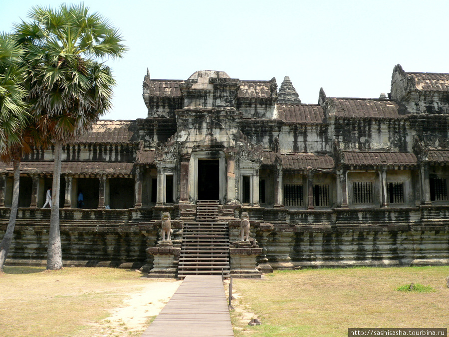 Храм первый - Ангкор Ват Ангкор (столица государства кхмеров), Камбоджа
