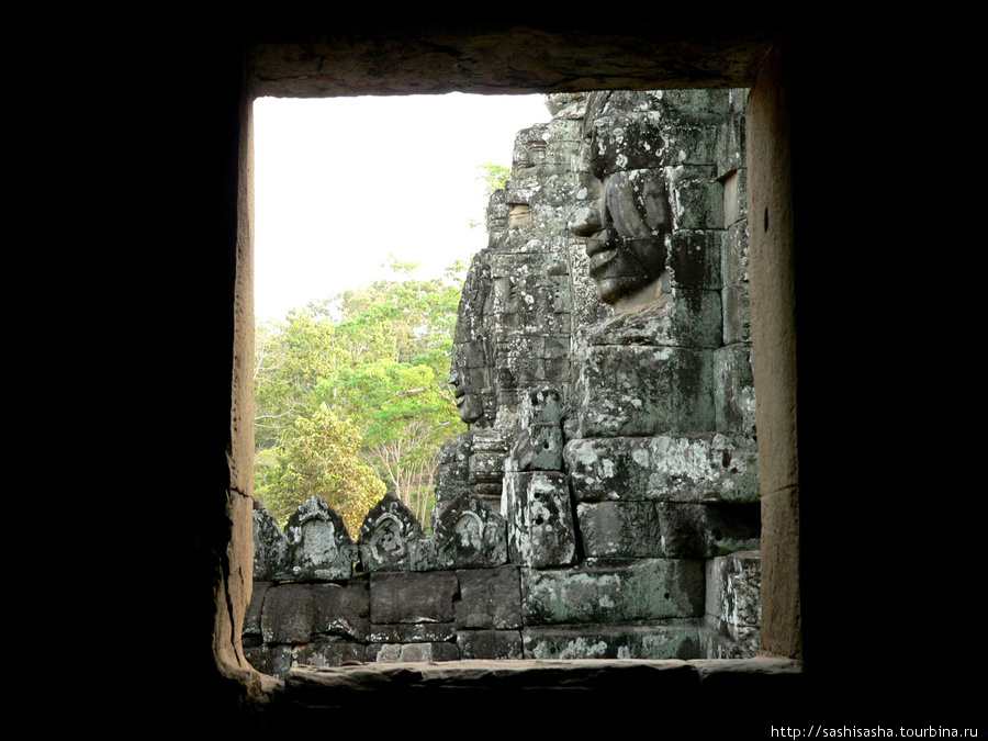 Храм четвертый - Байон Ангкор (столица государства кхмеров), Камбоджа