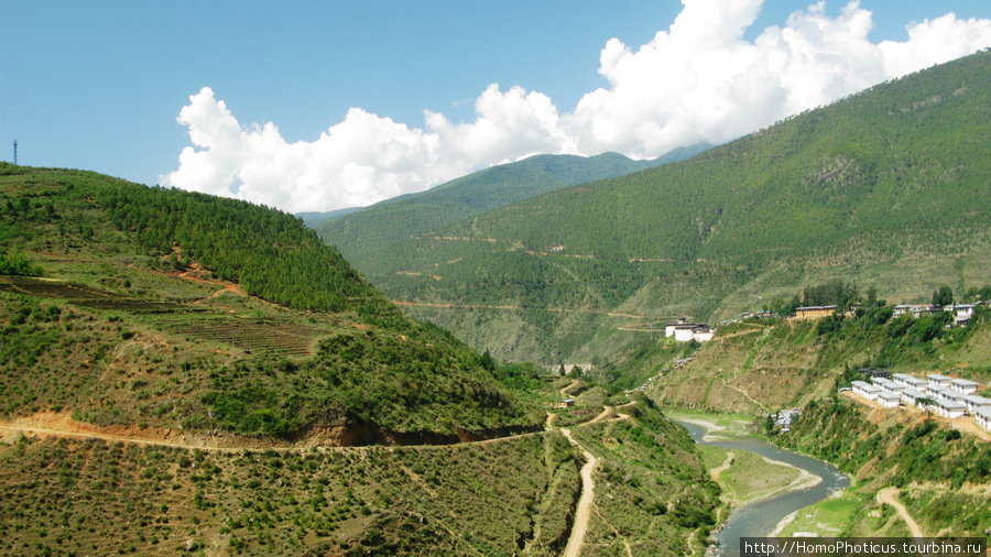 Возле Вангдепходранга Район Вангди-Пходранг, Бутан